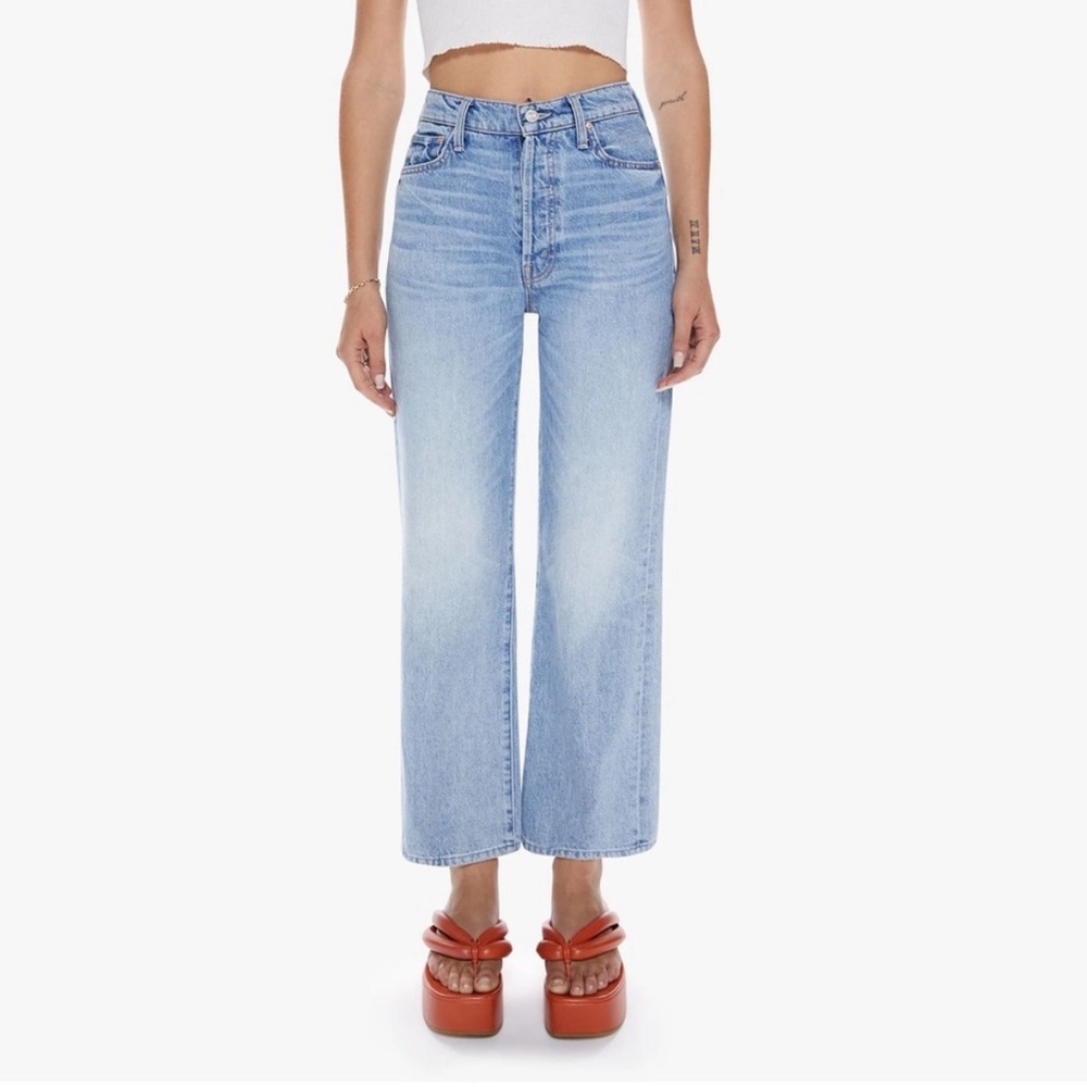 MOTHER Rambler cropped denim jeans in Bucket List wash